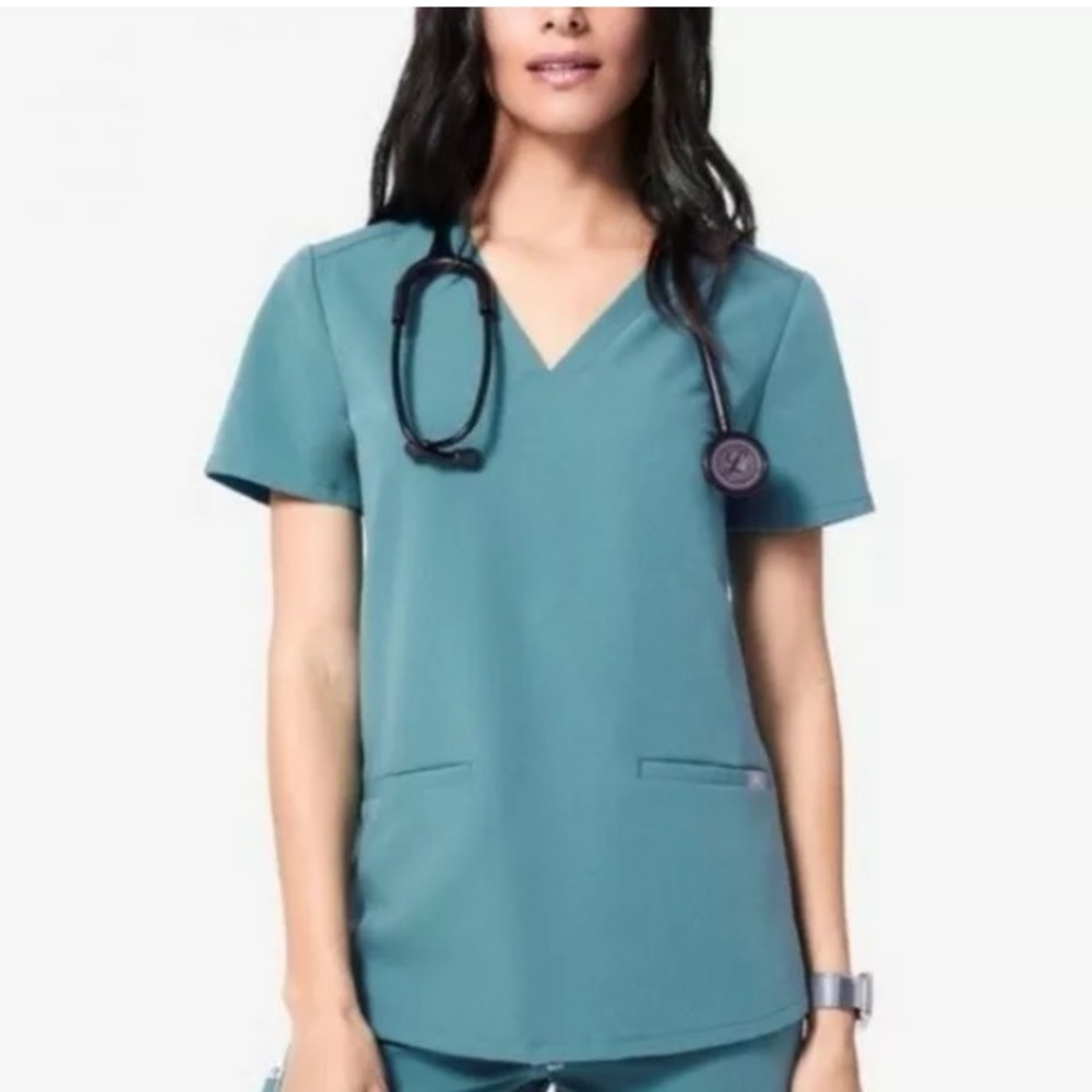 FIGS Women's Casma Hydrogreen OG Scrub Top XS.